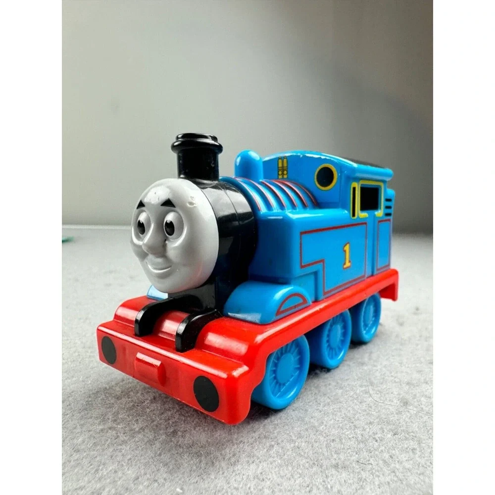 Thomas & Friends Pullback 2009 Thomas the Tank Engine Train Mattel Does Not Work